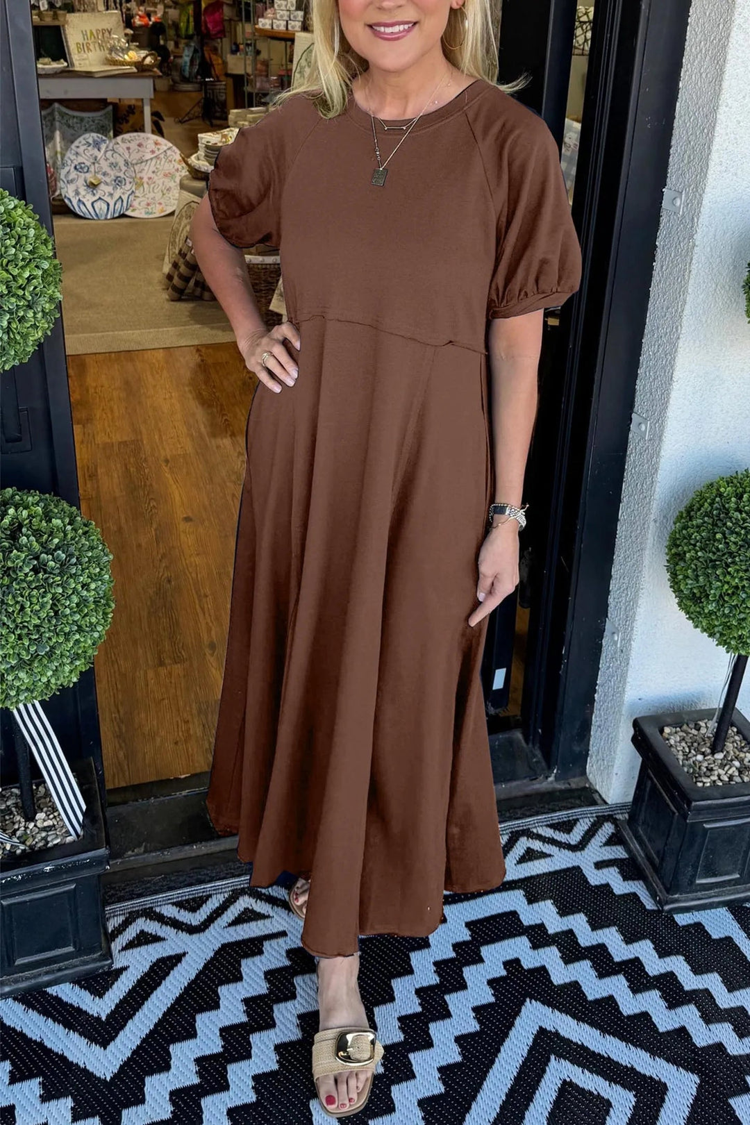 Luna Chic | Vestito Lungo Elegante con Maniche a Sbuffo 7
