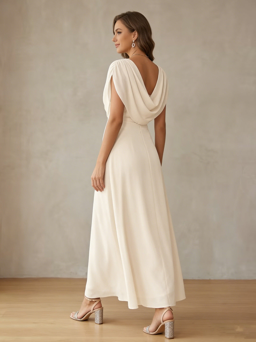 Abito Cocktail Donna in Chiffon Scollo a Cascata Senza Maniche