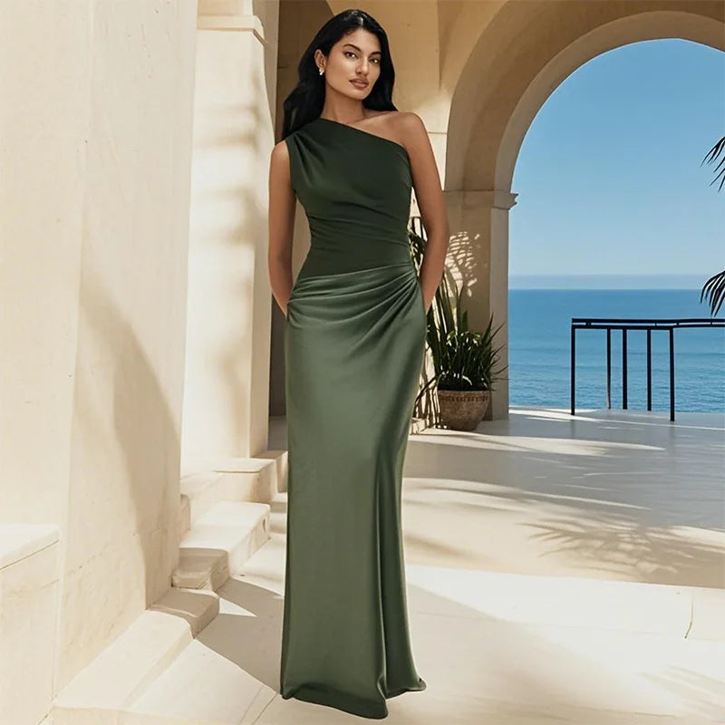 Maxi Abito Donna | Spalla scoperta & Linea aderente slanciante