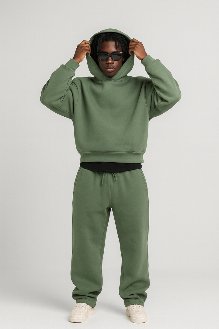 Mondo | Uomo Completo Oversize con Cappuccio e Jogger Verde Militare