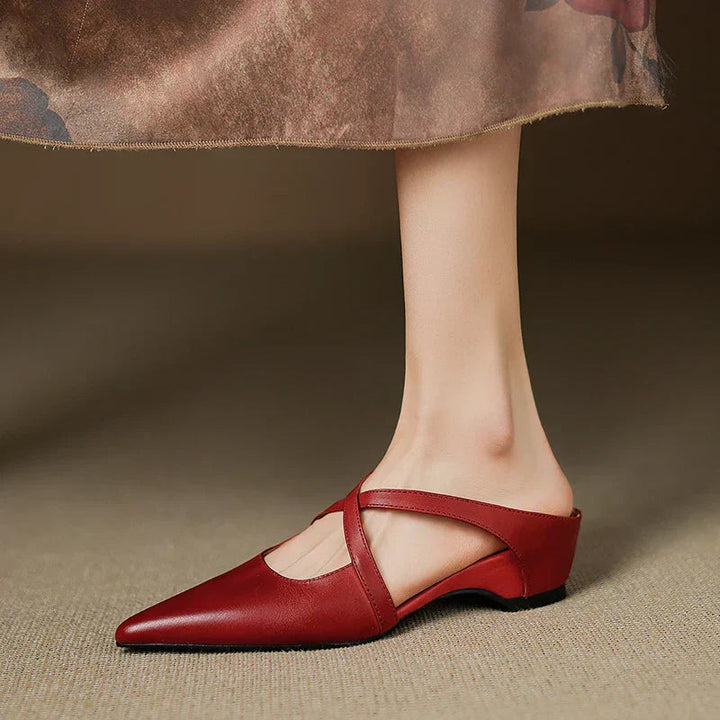 Mules Donna in Pelle Cinturino Incrociato Punta Stretta - Vesarelli