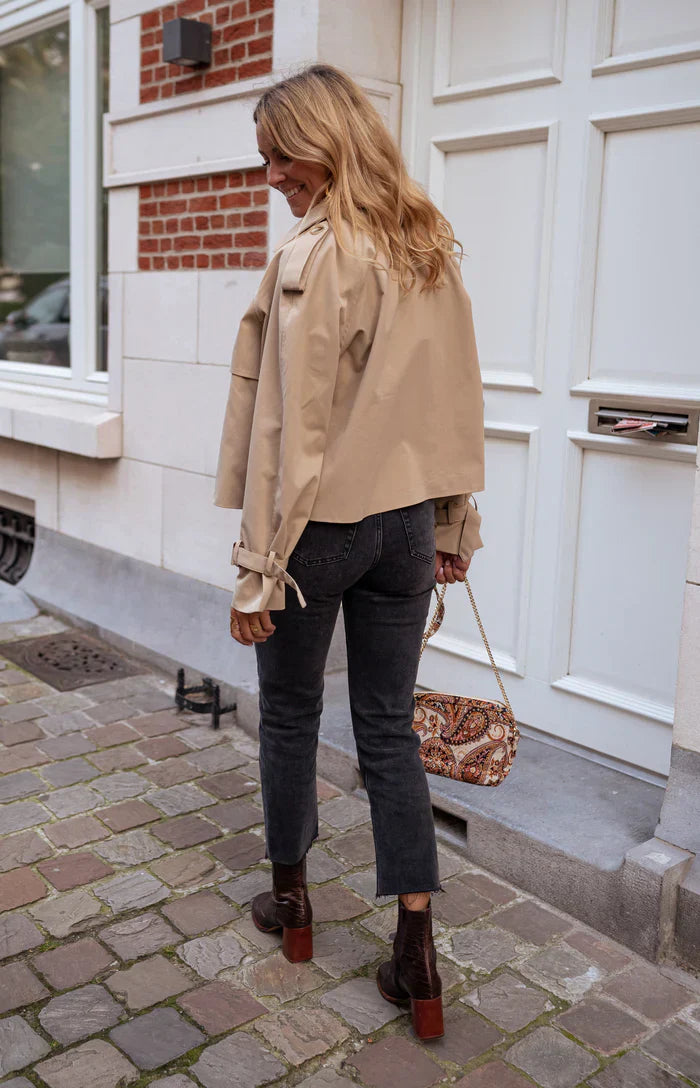 Trench Corto Donna Doppiopetto Elegante