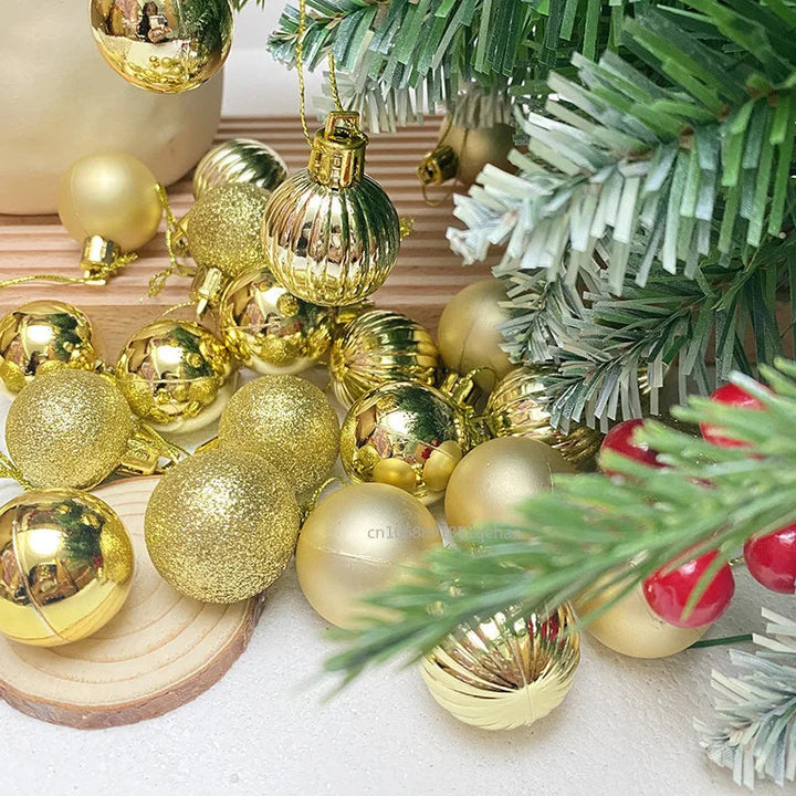 Natale luminoso | Eleganti palline decorative per decorare l'albero di Natale 1