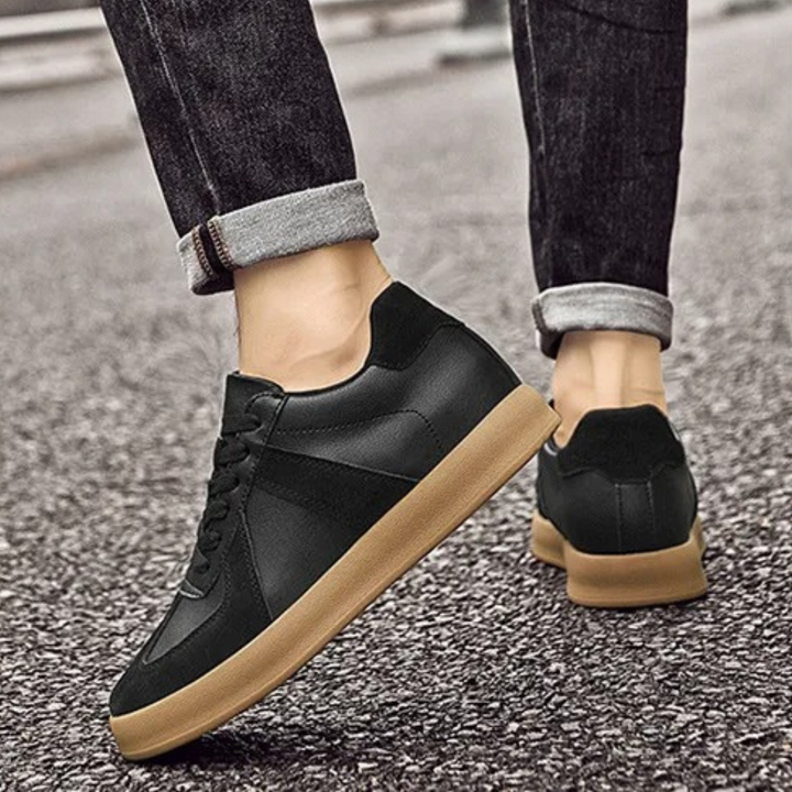 Sneakers Uomo con Rialzo Interno Inserti Laterali Comfort