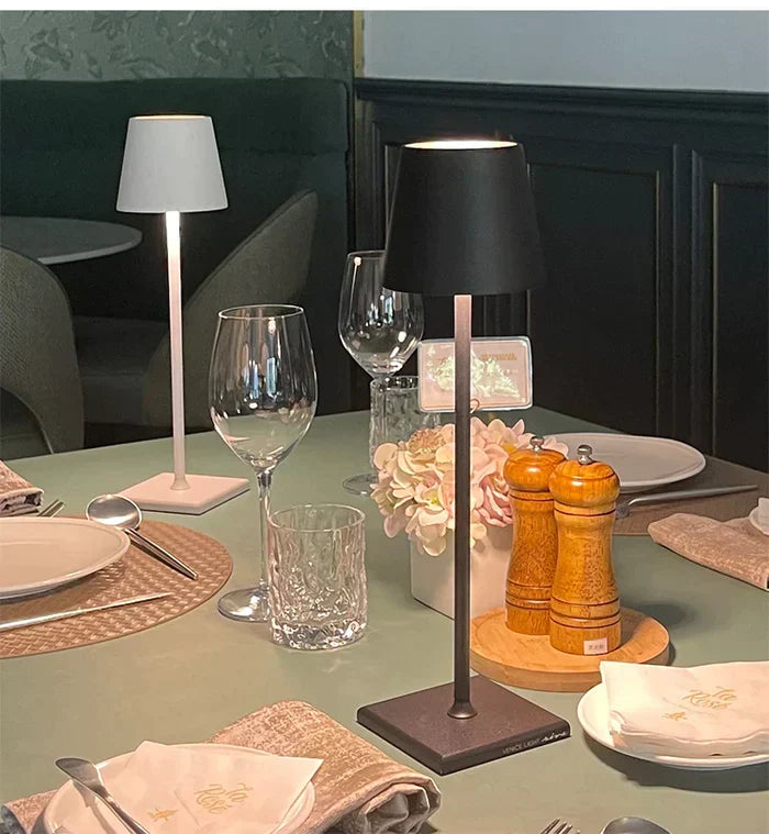Lampada da Tavolo Ricaricabile Senza Fili Design Elegante