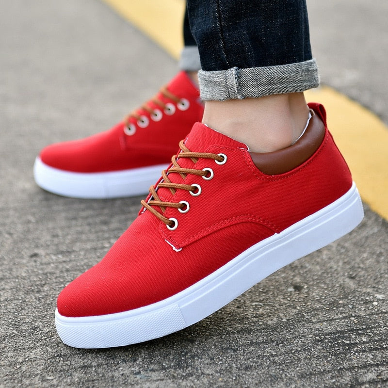 Sneakers Uomo con Suola Comoda e Design Moderno