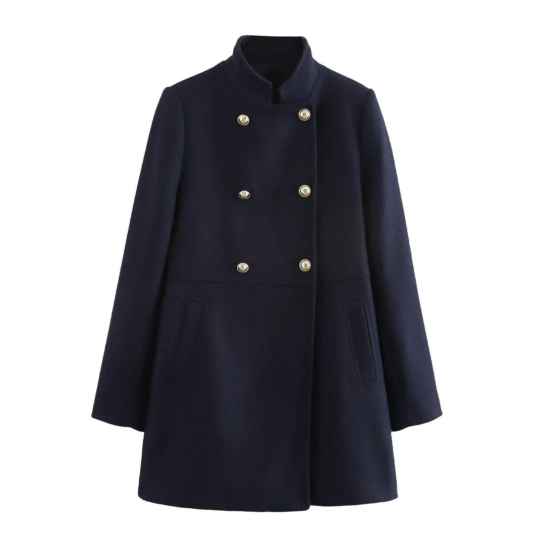 Cappotto blu scuro da donna, doppio petto, elegante, con bottoni dorati, collo alto, ideale per l'inverno. Moda femminile, abbigliamento invernale.