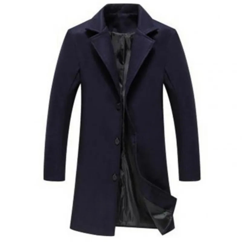 Cappotto uomo elegante blu scuro, lungo, con bottoni, stile classico, ideale per autunno e inverno. Tessuto di qualità, design moderno.