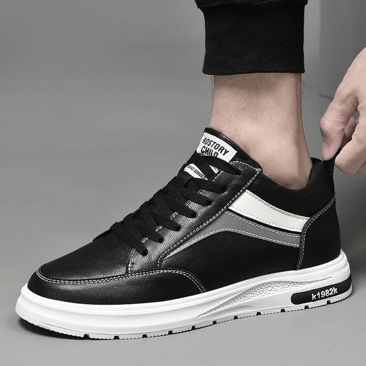 Sneakers Donna con Rialzo Interno e Dettagli Laterali Comfort