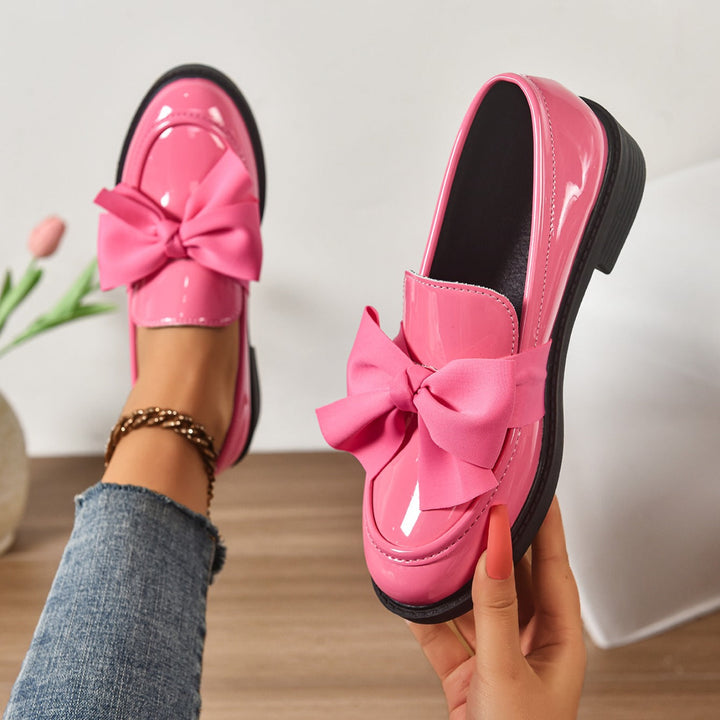 Mocassino Donna in Vernice con Fiocco Tacco Basso