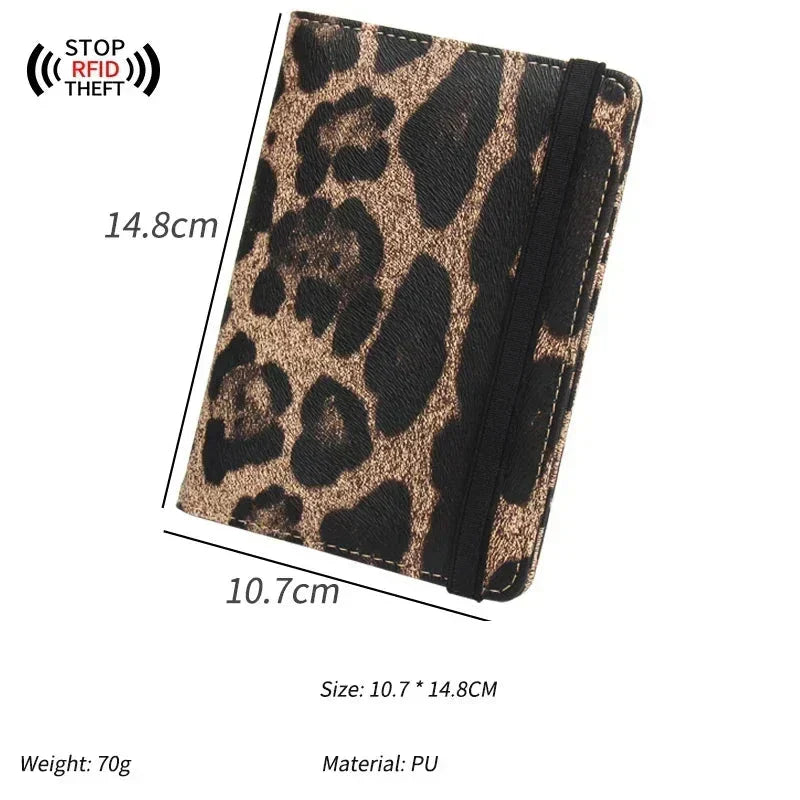Portafoglio leopardato in PU con protezione RFID, dimensioni 10,7x14,8 cm, peso 70g. Design compatto, ideale per sicurezza e stile.
