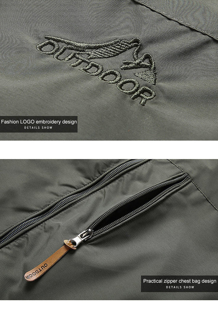 Giacca outdoor verde con logo ricamato, tasca con cerniera sul petto, design pratico e alla moda. Ideale per attività all'aperto.