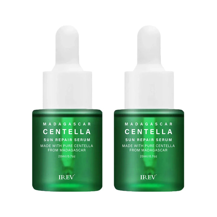 Due flaconi di siero riparatore solare Centella Madagascar da 20ml, con estratto puro di centella, marchio IREV, su sfondo bianco.