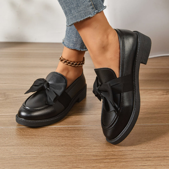 Mocassini Donna in Pelle Slip-On con Fiocco e Suola Platform