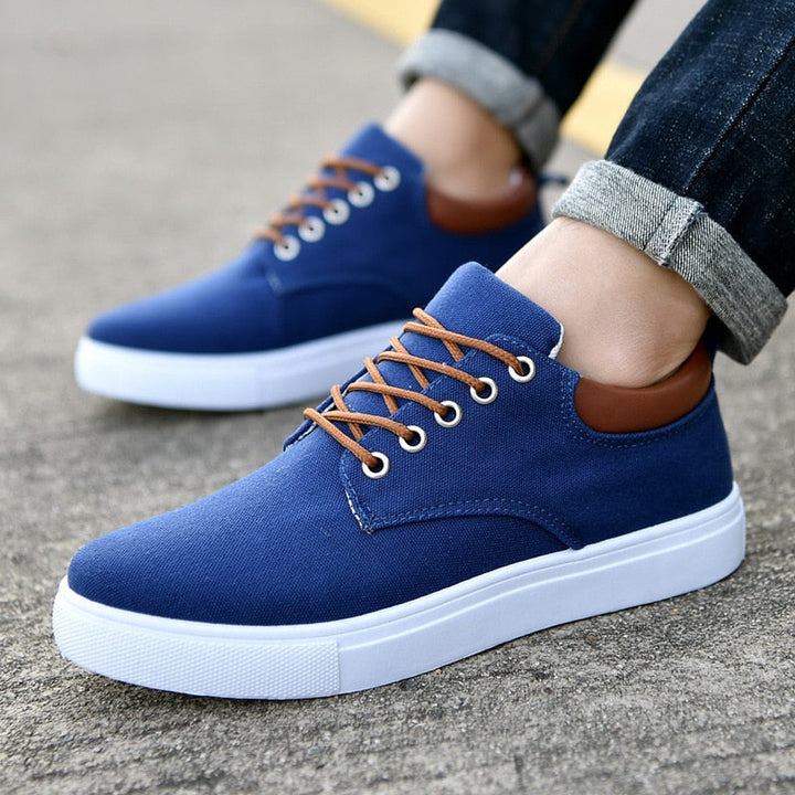 Sneakers Uomo con Suola Comoda e Design Moderno