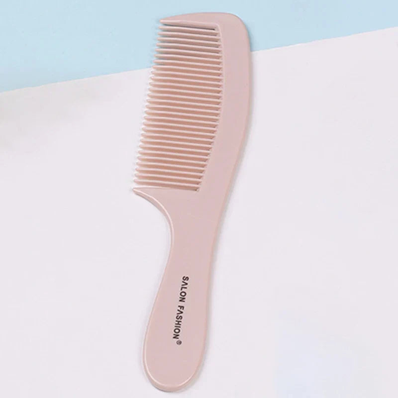 Pettine rosa in plastica con manico, design antistatico, ideale per capelli ricci e lisci. Accessorio per parrucchieri, moda salone.