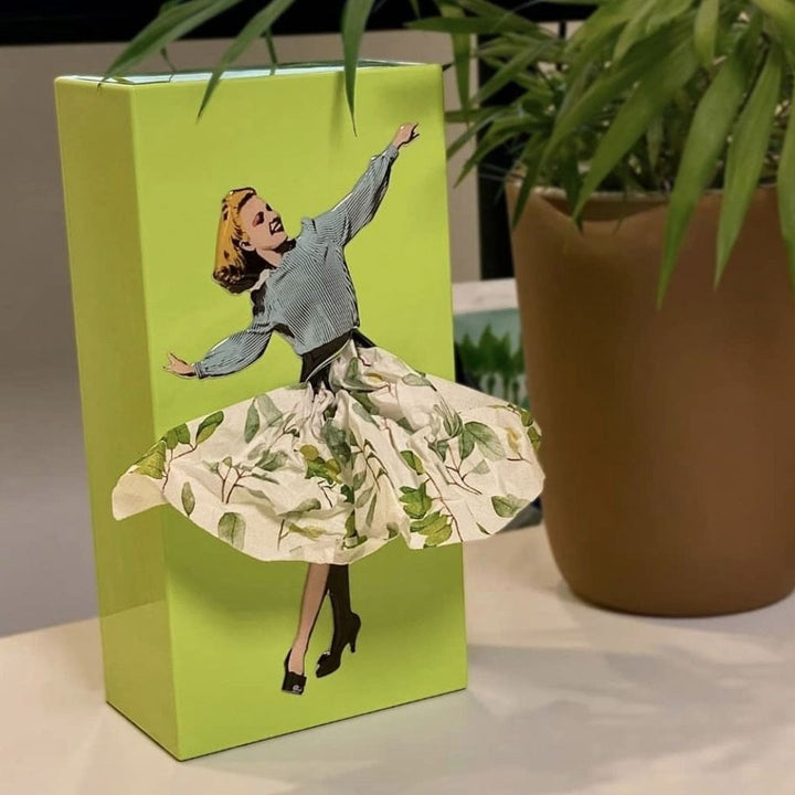 Scatola di fazzoletti Flying Skirt 8