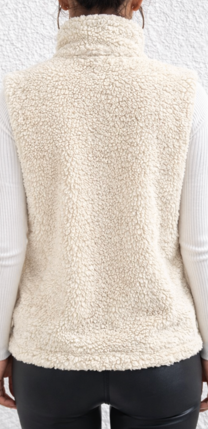 Gilet Donna in Pelliccia Morbida Elegante con Cerniera