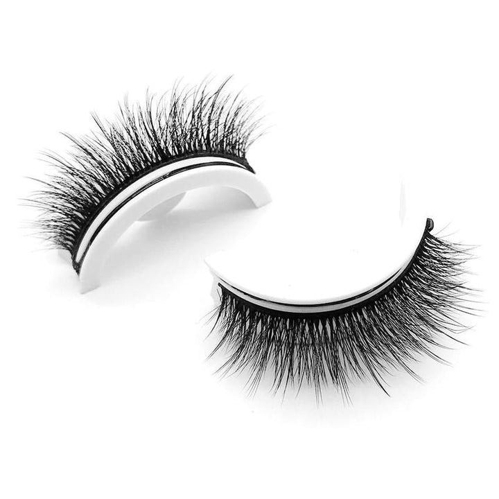 Ciglia finte nere su sfondo bianco, set di due pezzi, effetto voluminoso e naturale, accessorio bellezza per trucco occhi, riutilizzabili.