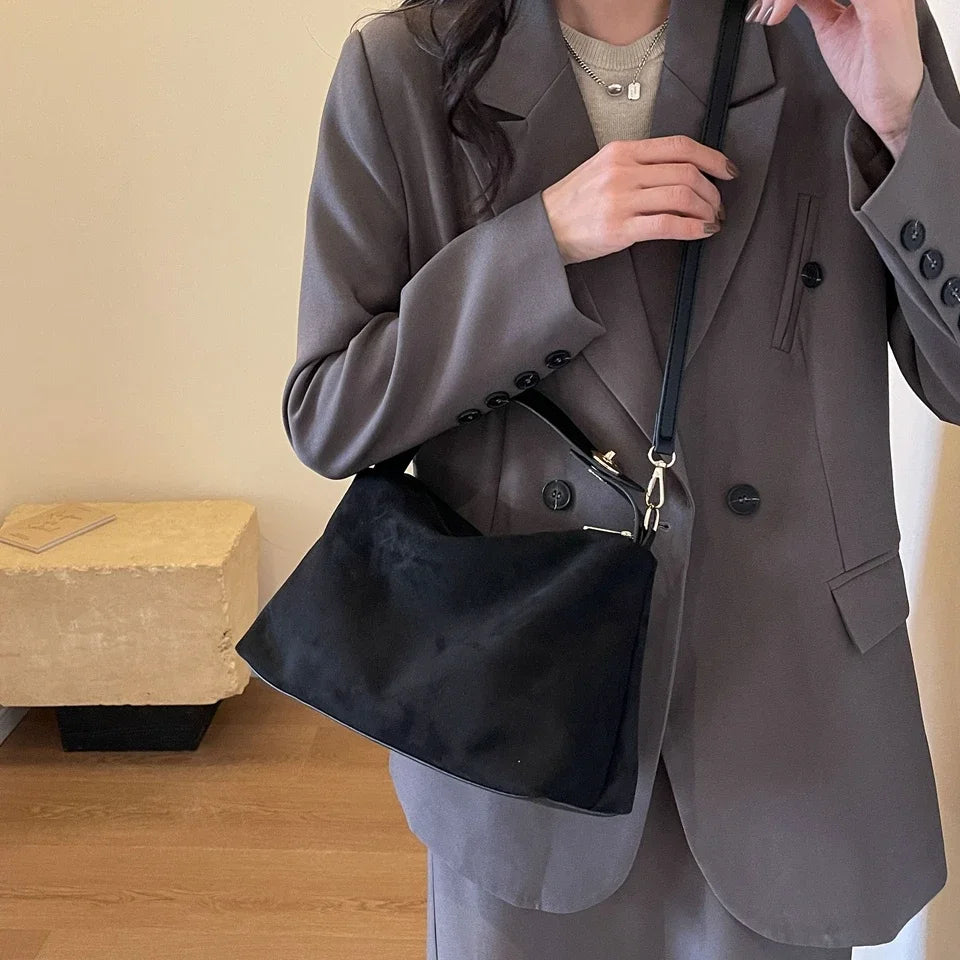 Borsa Tracolla Donna in Pelle Scamosciata Morbida