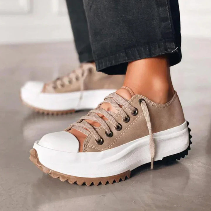Sneakers Donna Plateau Comode Stile Moderno - Vesarelli