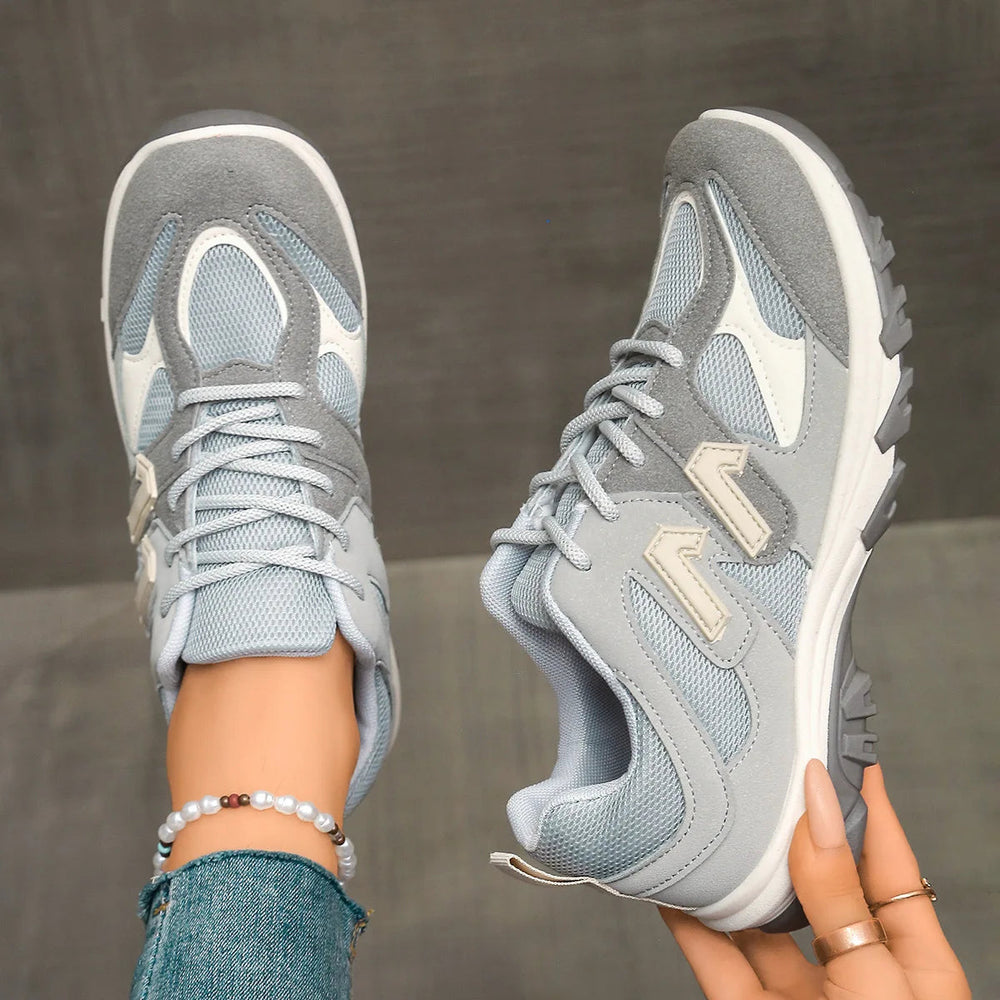 Sneakers da donna con lacci comode, suola spessa sintetica 1
