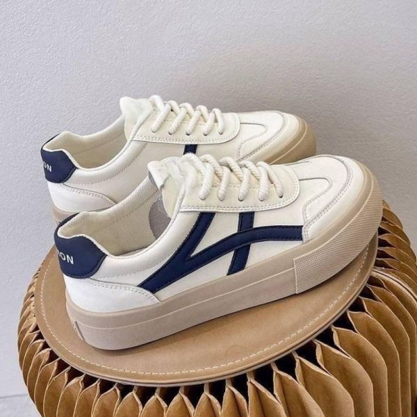 Sneakers Donna in Similpelle Eleganti con Lacci Comode - Vesarelli
