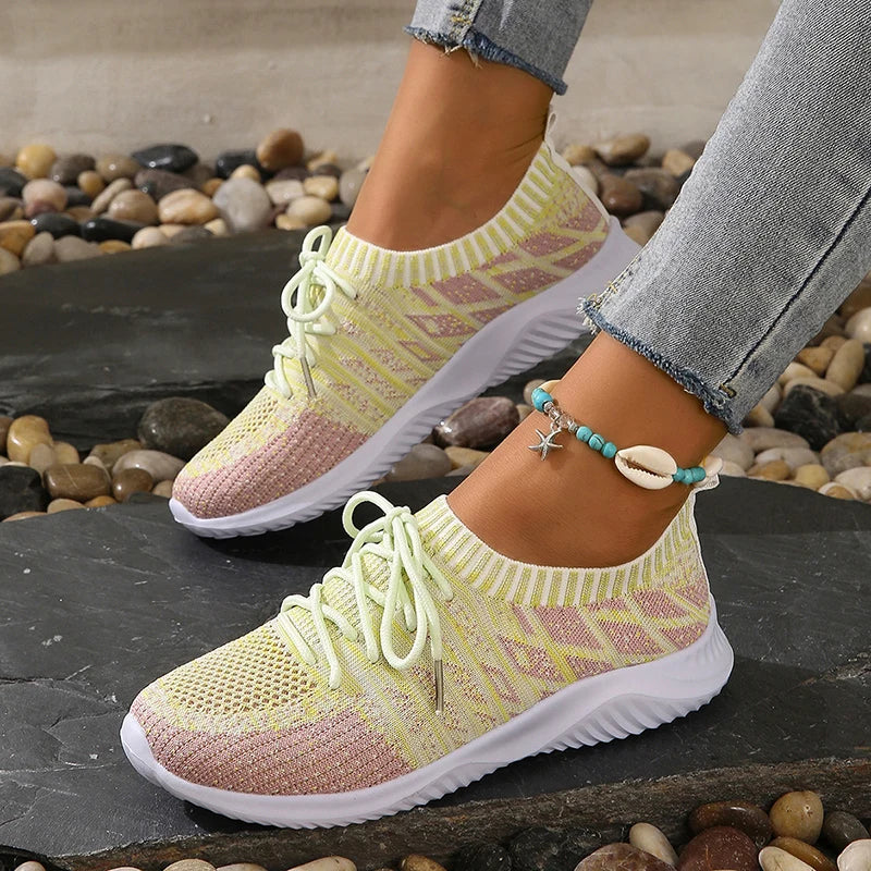 Sneakers slip-on da donna in tessuto lavorato a maglia leggero e traspirante 1