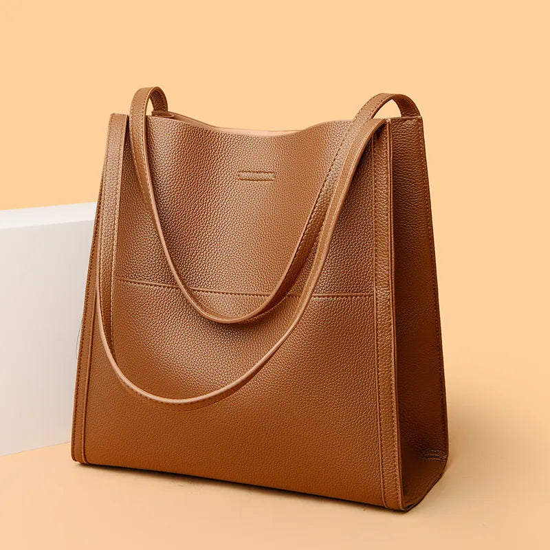 Borsa Tote Donna in Pelle Spaziosa Chic - Vesarelli