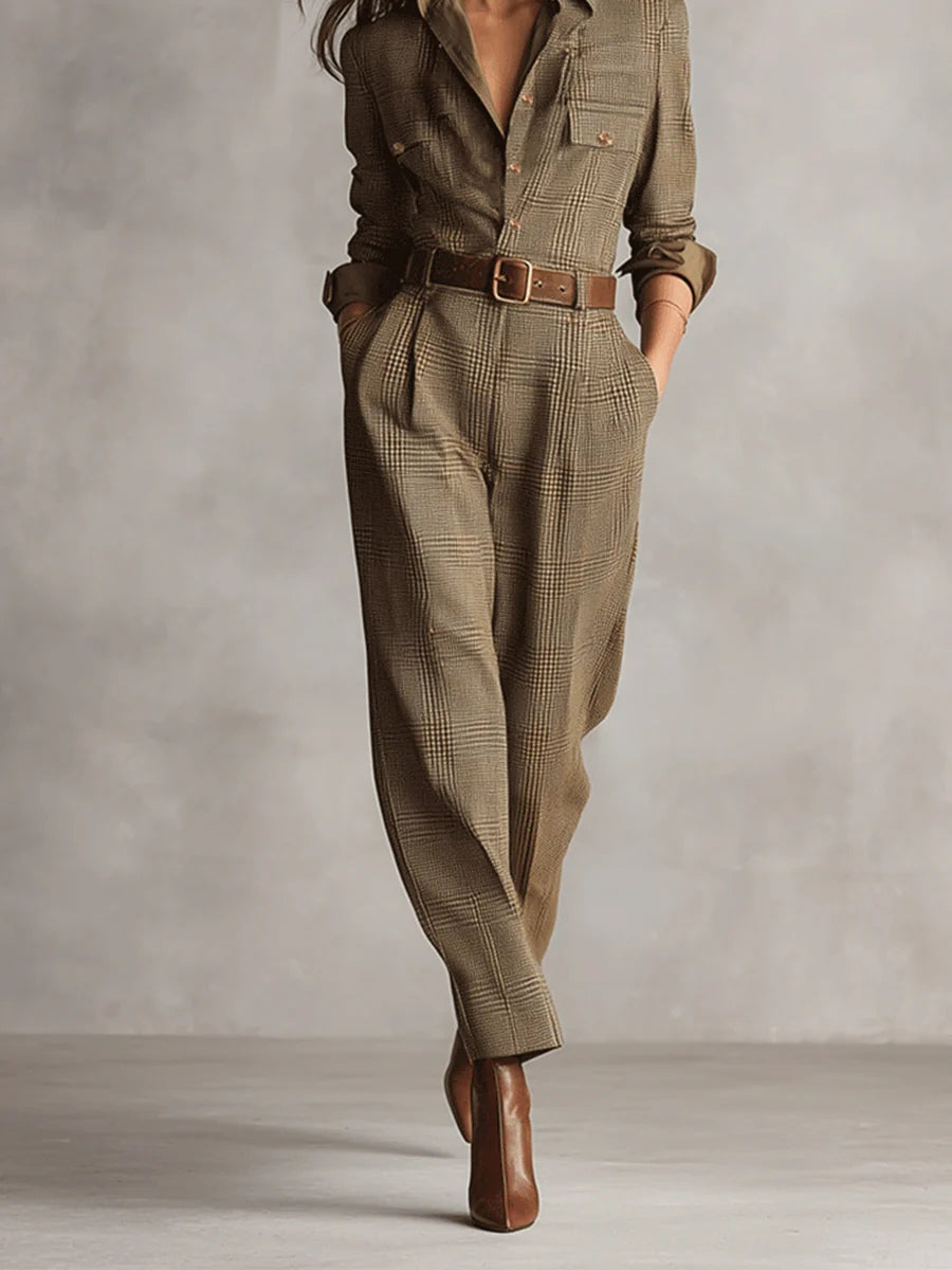 Tuta utility in tweed marrone a fantasia raffinata
