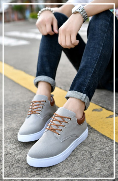 Sneakers Uomo con Suola Comoda e Design Moderno