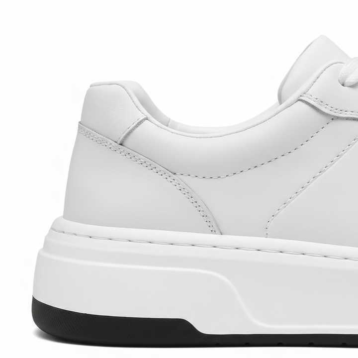 Sneakers Uomo con Rialzo Invisibile Design Minimal Comfort