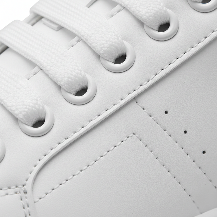 Sneakers Uomo con Rialzo Interno Design Pulito Comfort