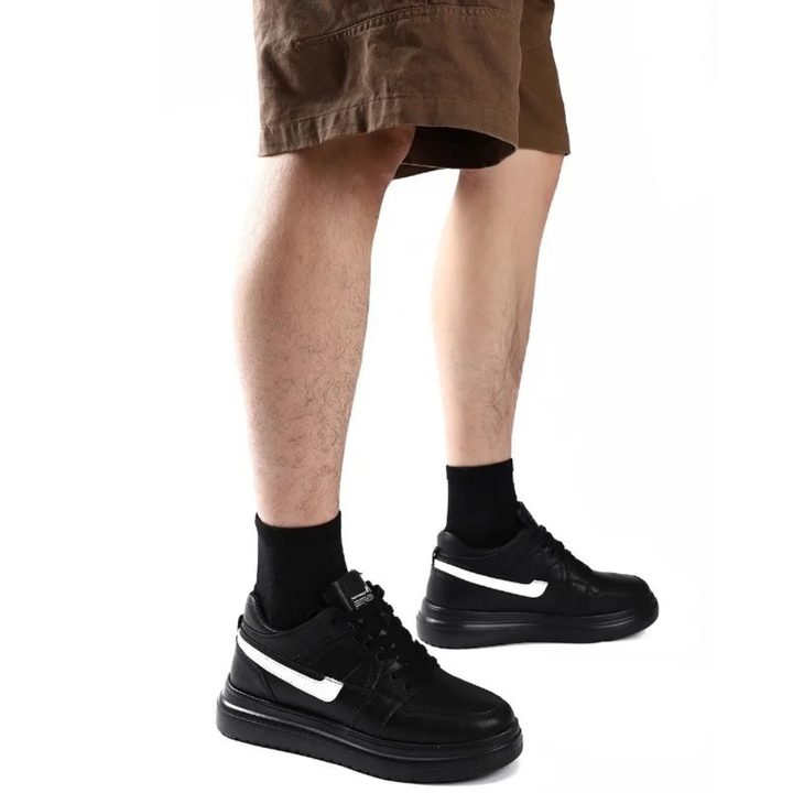 Sneakers Uomo con Rialzo Interno e Dettagli Comfort