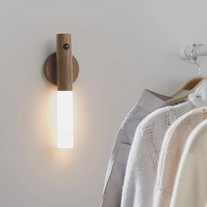 Vesoria | lampada da parete versatile 1