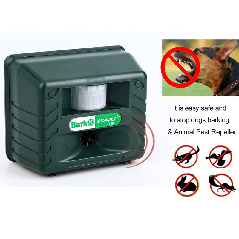 Dispositivo repellente per cani Bark Stopper, verde, con sensore di movimento. Efficace per fermare l'abbaiare e allontanare animali indesiderati.