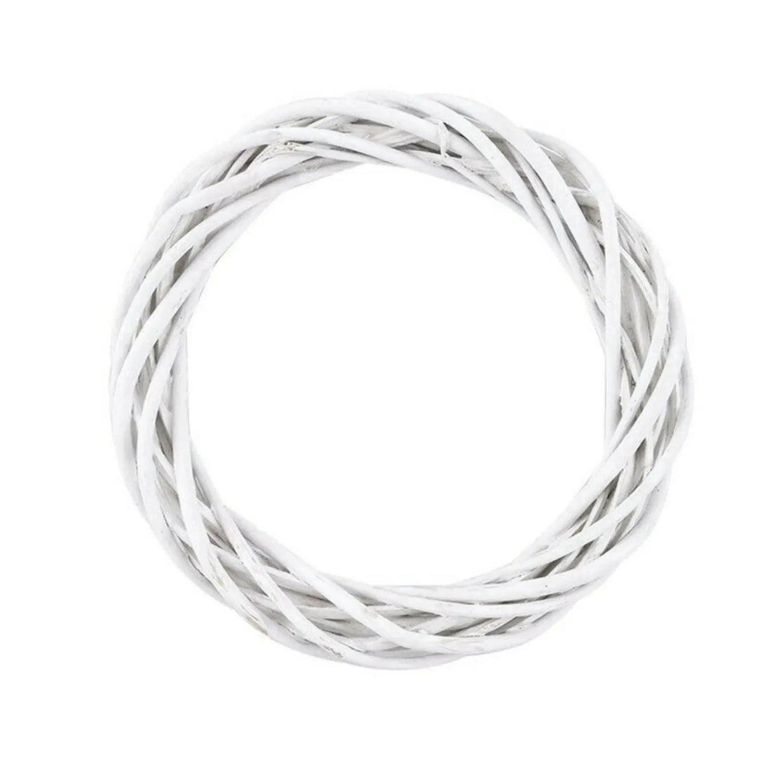 White Wonder | Ghirlanda di rattan fatta a mano per decorare la porta di Natale 5