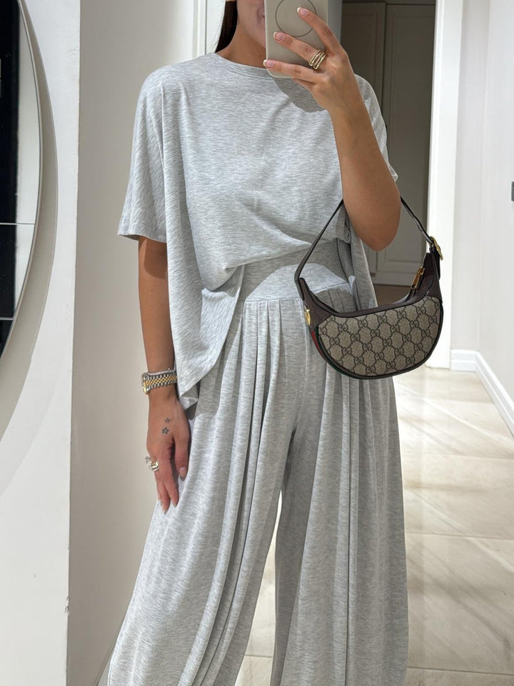 Completo Donna Casual e Pantaloni Gamba Larga Vestibilità Ampia