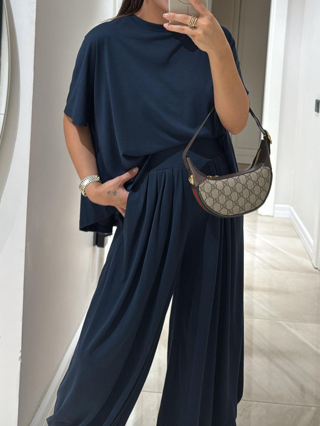 Completo Donna Casual e Pantaloni Gamba Larga Vestibilità Ampia