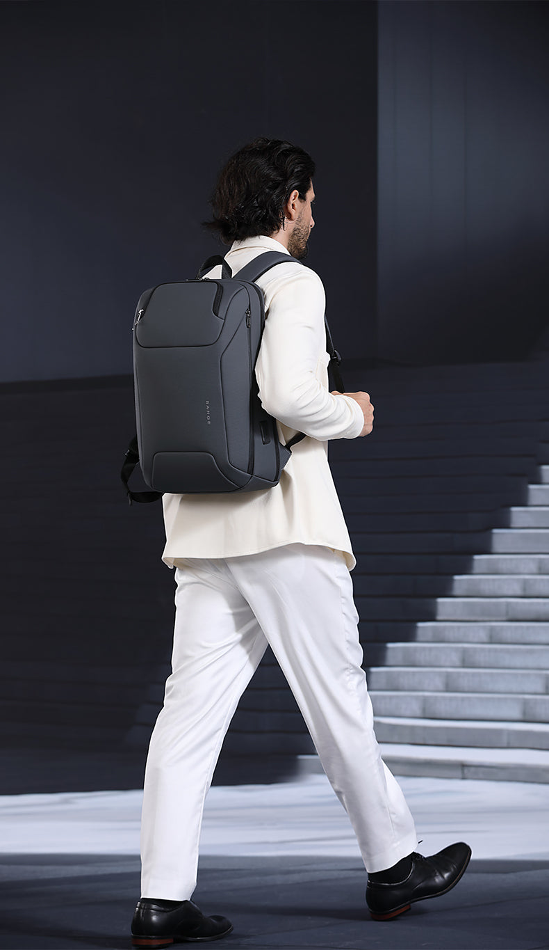 Zaino minimalista da lavoro BANGE Commuter con porta USB 3