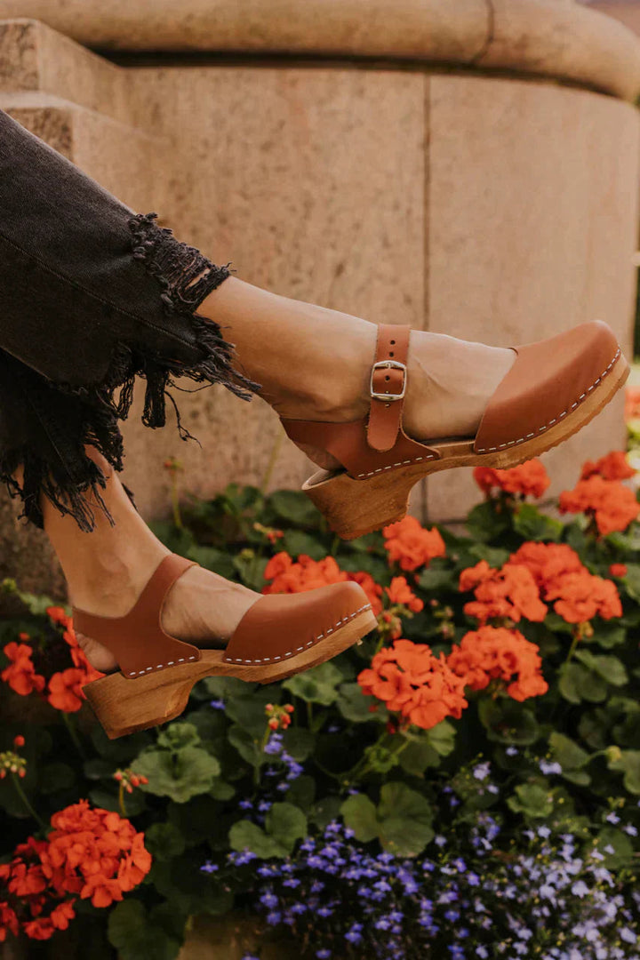 Zoccoli di Eleganza Senza Sforzo Donna | Cinturino Regolabile & Passo Stabile