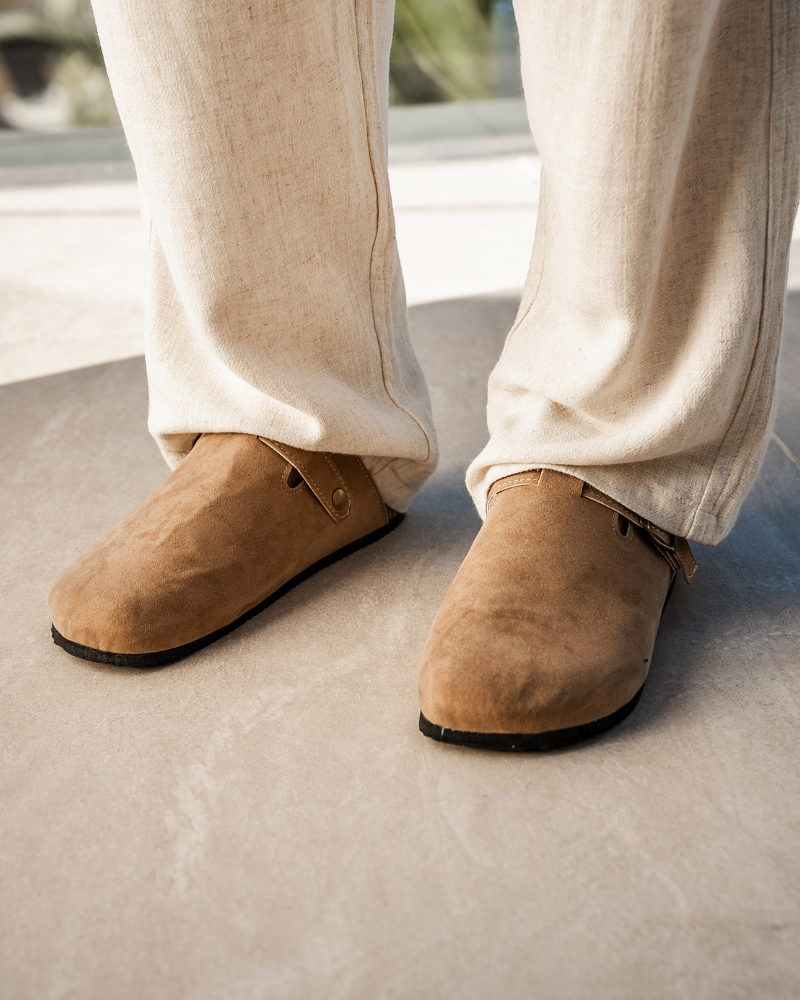Zoccoli in Suede Uomo | Plantare Comfort & Fibbia Regolabile