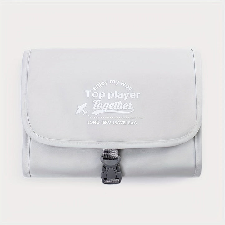 Borsa da viaggio grigia con chiusura a fibbia, scritta "Top player Together". Ideale per viaggi a lungo termine. Design compatto e funzionale.