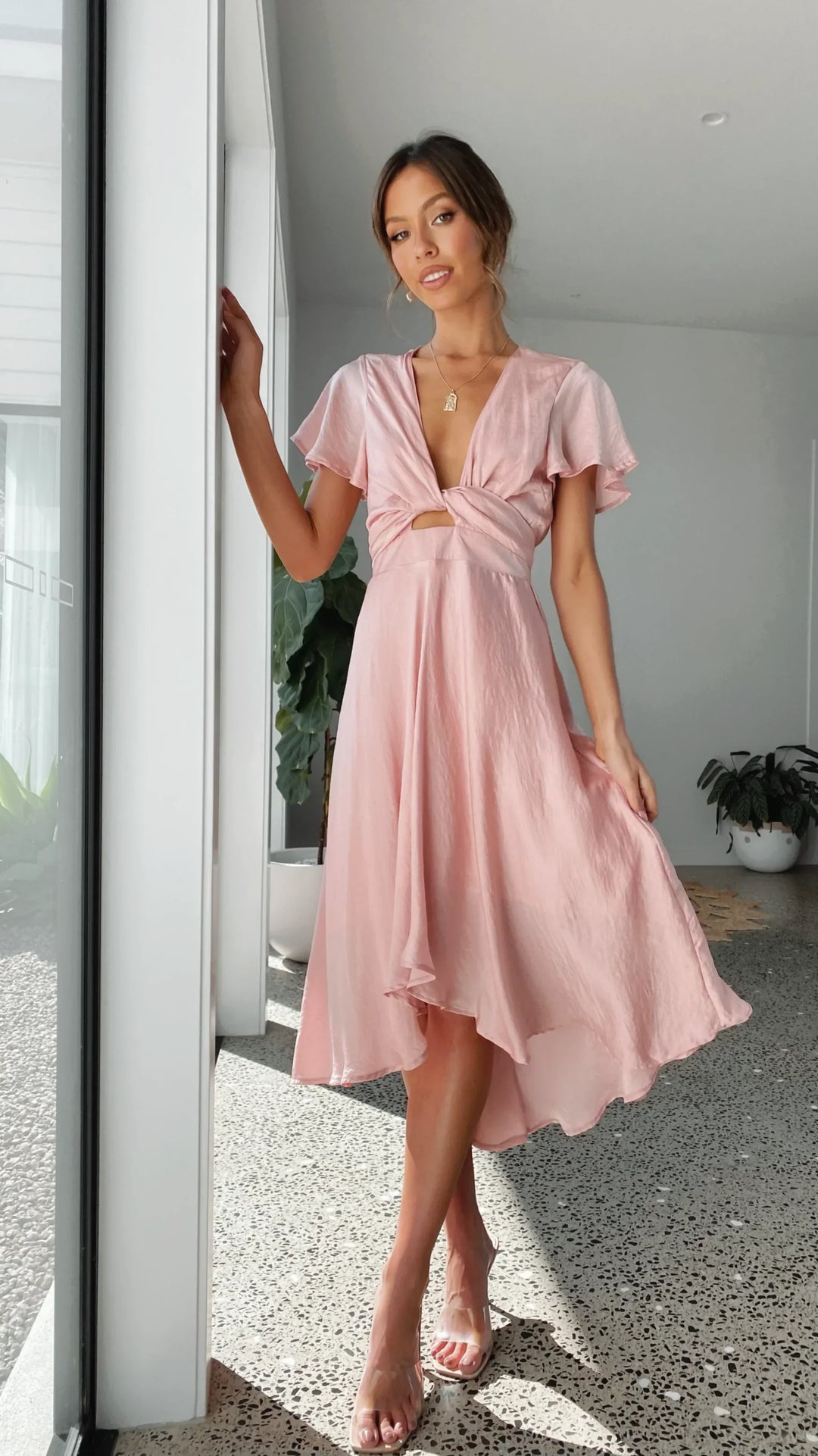 Abito Midi Donna in Raso Scollo a V Maniche Farfalla Gonna Asimmetrica - Vesarelli