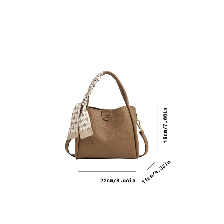 Borsa a mano in pelle marrone con foulard decorativo, dimensioni 22x11x18 cm. Elegante accessorio moda donna, perfetto per ogni occasione.