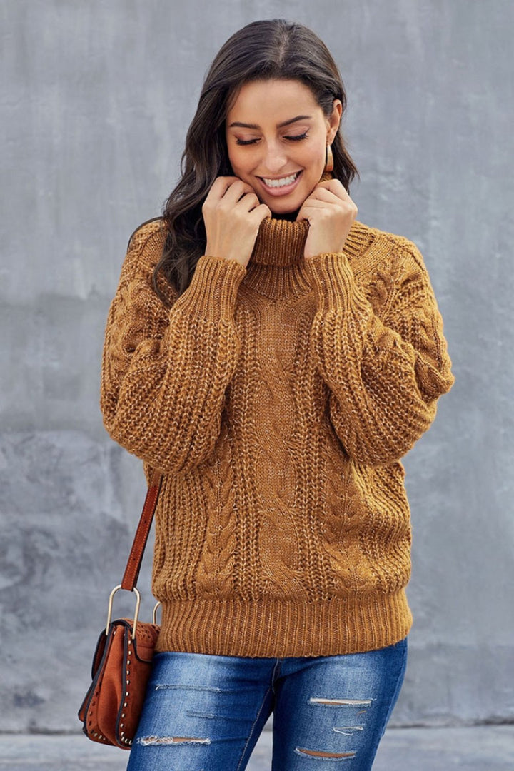 Maglione Donna Dolcevita in Maglia Trecce Spessa