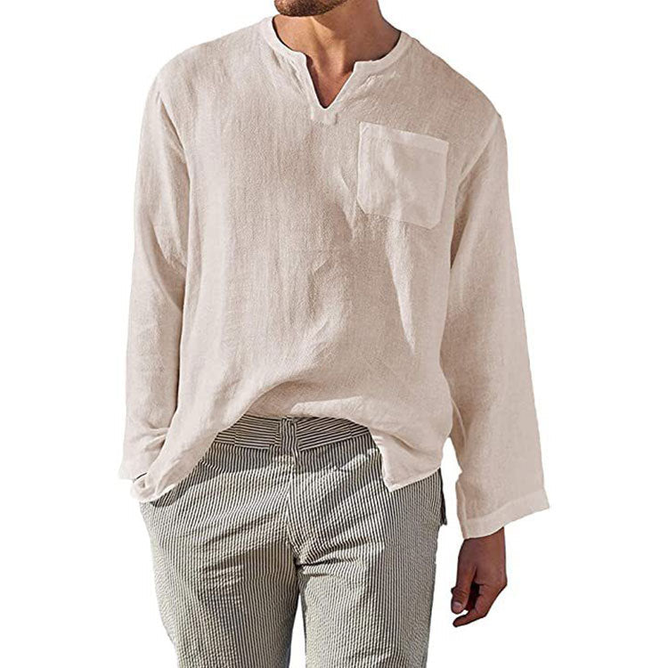 Camicia uomo in lino bianco, maniche lunghe, scollo a V, taschino frontale, stile casual estivo. Ideale per look eleganti e rilassati.