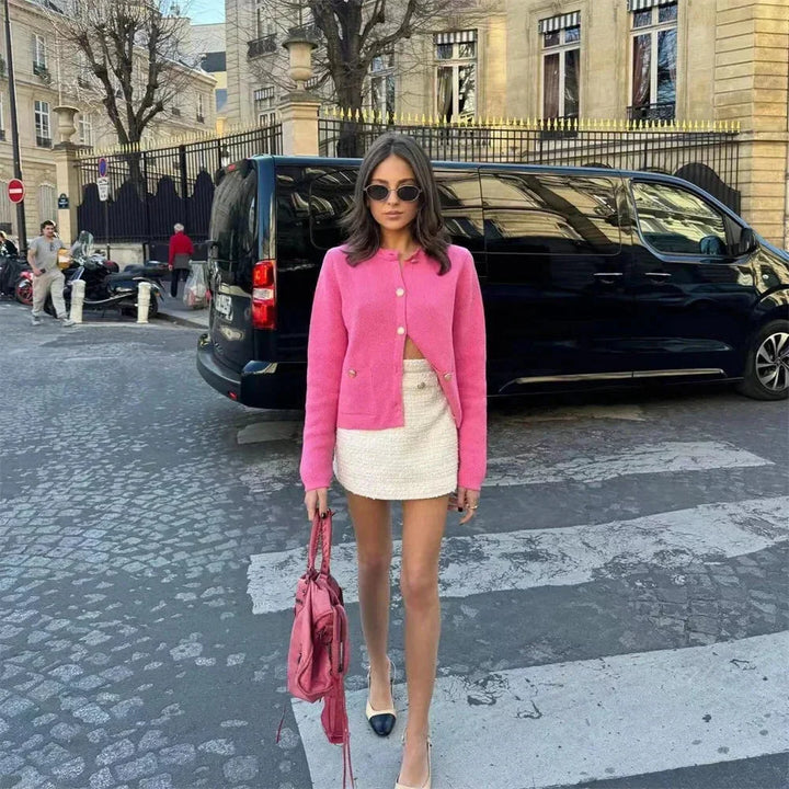 Cardigan femme tricoté rose avec boutons, coupe classique, en matière douce, adapté pour des tenues décontractées ou…