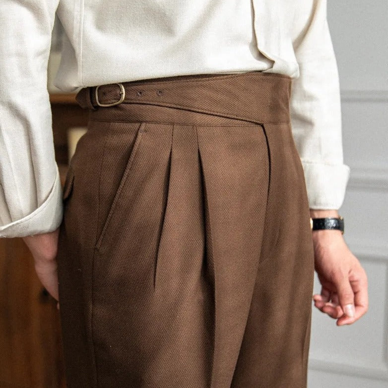 Pantalone Uomo Classico con Piega e Regolatori Laterali