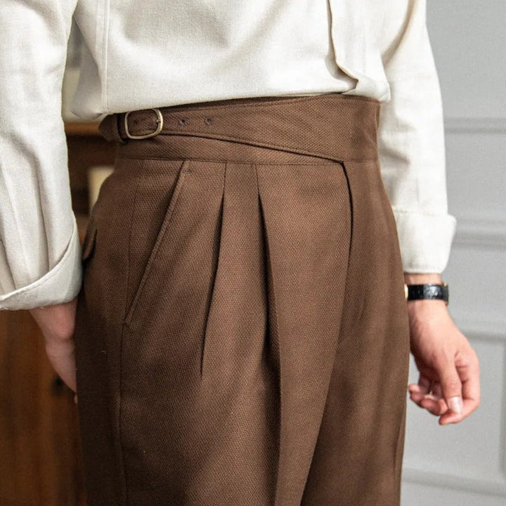 Pantalone Uomo Classico con Piega e Regolatori Laterali